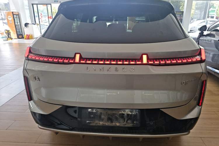 Used Lynk & Co 08 EM-P 2023 220km All-Wheel-Drive Performance Halo Rear