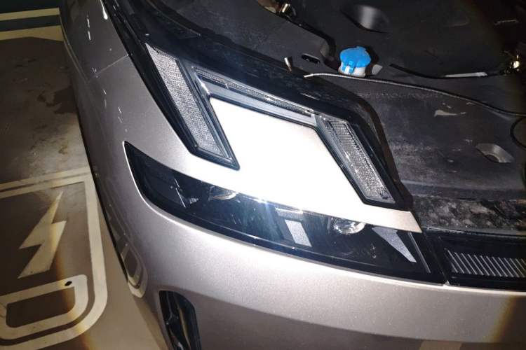 Used Lynk & Co 08 EM-P 2023 120km Long-Range Halo Right Front Headlight