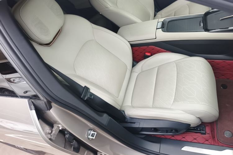 Used Lynk & Co 08 EM-P 2023 245km Ultra-Long Range Halo Right Front Seat