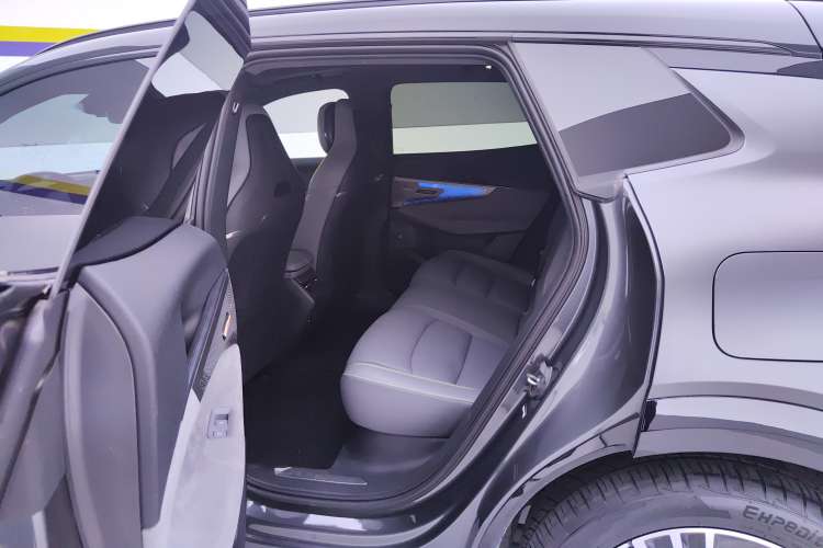 Used Lynk & Co 08 EM-P 2023 220km All-Wheel-Drive Performance Halo Right Rear Seat