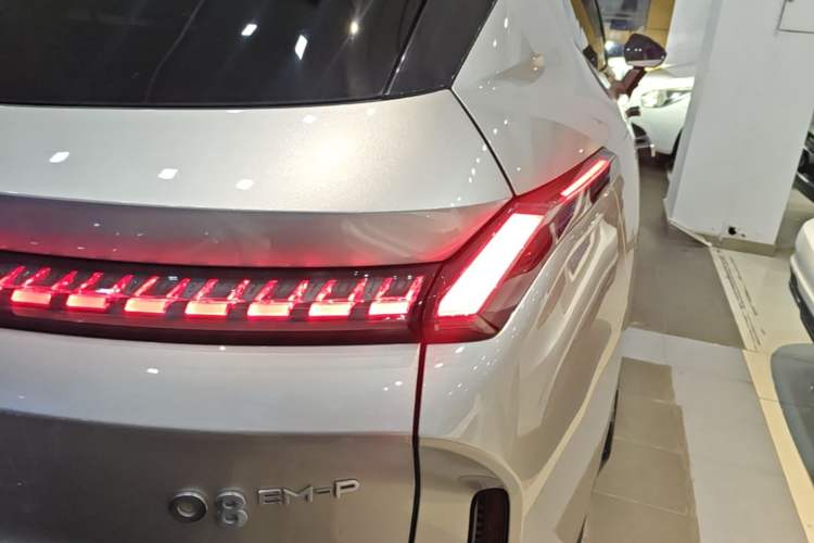 Used Lynk & Co 08 EM-P 2023 120km Long-Range Halo Right Rear Taillight