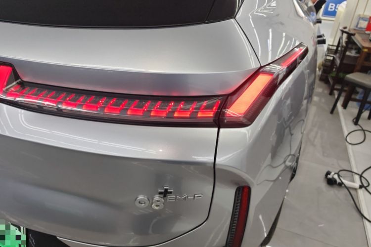 Used Lynk & Co 08 EM-P 2023 120km Long-Range Halo Right Rear Taillight