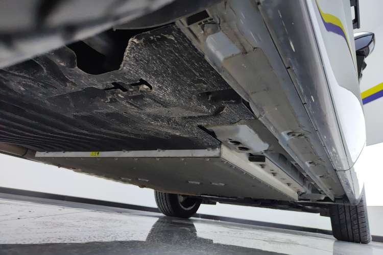 Used Lynk & Co 08 EM-P 2023 220km All-Wheel-Drive Performance Halo Right Side Sill