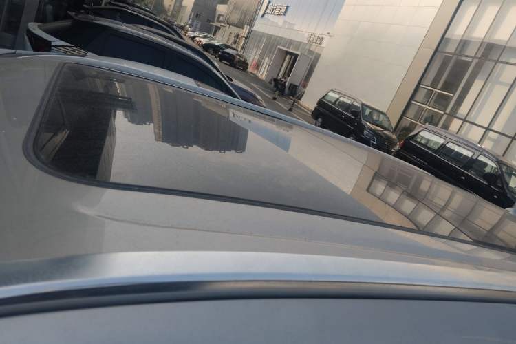 Used Lynk & Co 08 EM-P 2023 120km Long-Range Halo Roof