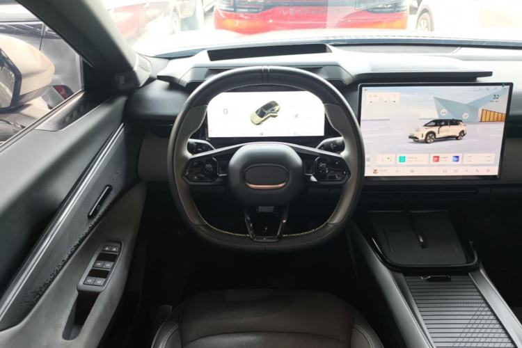 Used Lynk & Co 08 EM-P 2023 245km Ultra-Long Range Halo Steering Wheel