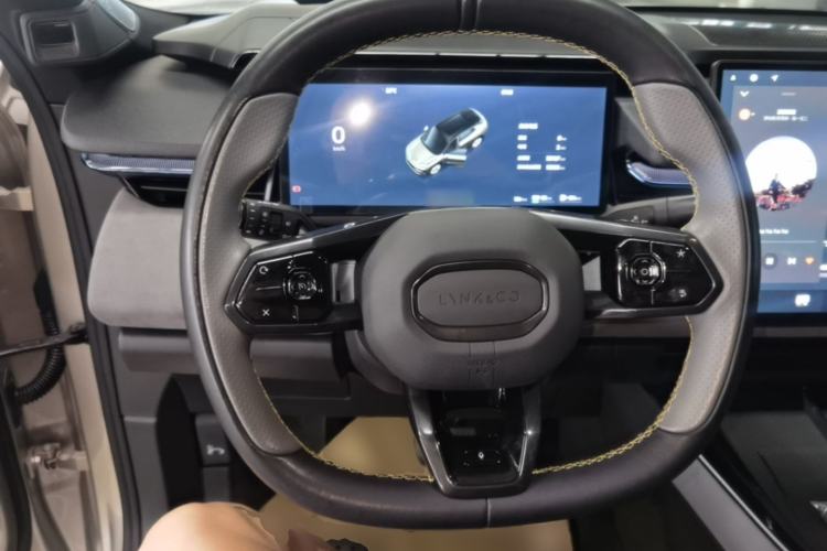 Used Lynk & Co 08 EM-P 2023 120km Long-Range Halo Steering Wheel