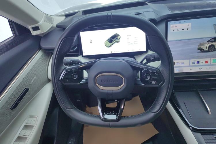 Used Lynk & Co 08 EM-P 2023 220km All-Wheel-Drive Performance Halo Steering Wheel