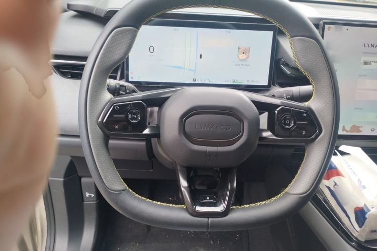 Used Lynk & Co 08 EM-P 2023 120km Long-Range Halo Steering Wheel