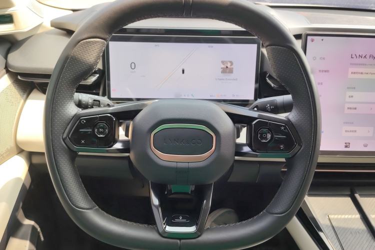 Used Lynk & Co 08 EM-P 2023 245km Ultra-Long Range Halo Steering Wheel