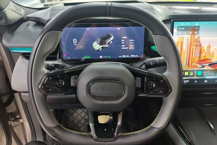 Used Lynk & Co 08 EM-P 2023 120km Long-Range Halo Steering Wheel