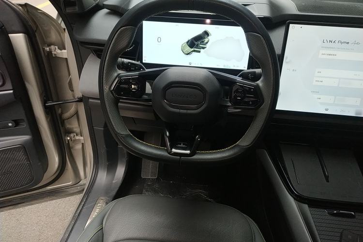 Used Lynk & Co 08 EM-P 2023 120km Long-Range Halo Steering Wheel