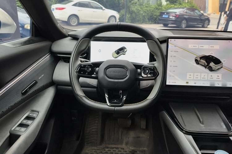 Used Lynk & Co 08 EM-P 2023 120km Long-Range Pro Steering Wheel