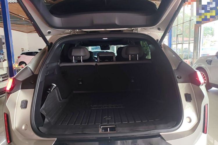 Used Lynk & Co 08 EM-P 2023 245km Ultra-Long Range Halo Trunk
