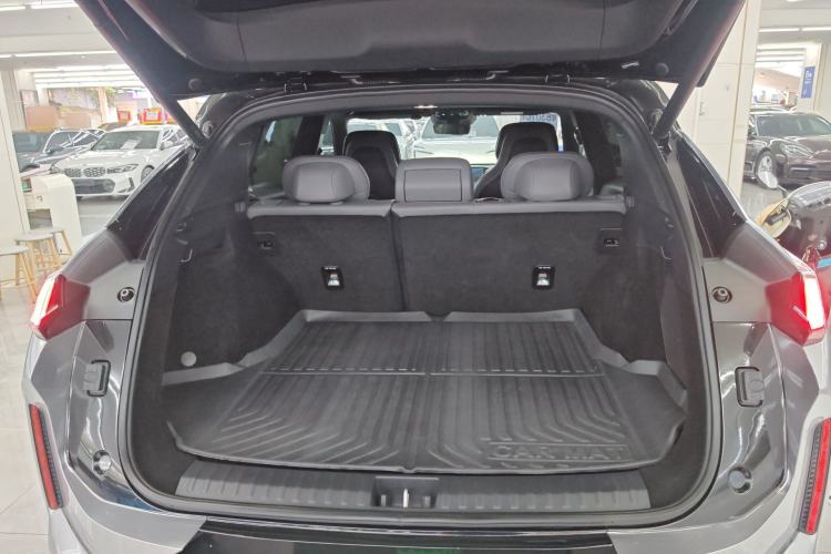 Used Lynk & Co 08 EM-P 2023 120km Long-Range Halo Trunk