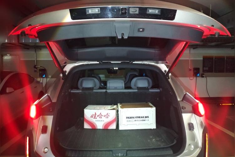 Used Lynk & Co 08 EM-P 2023 120km Long-Range Halo Trunk
