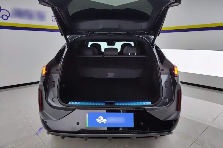 Used Lynk & Co 08 EM-P 2023 220km All-Wheel-Drive Performance Halo Trunk