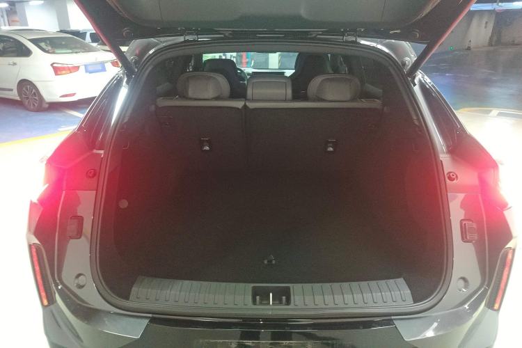 Used Lynk & Co 08 EM-P 2023 120km Long-Range Halo Trunk