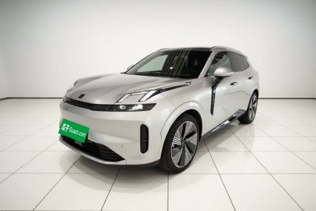 Used Lynk & Co 08 EM-P 2023 120km Long-Range Halo