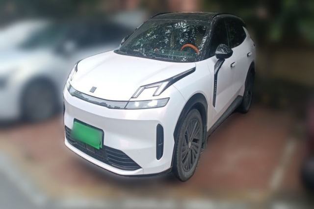 Used Lynk & Co 08 EM-P 2023 120km Long-Range Halo