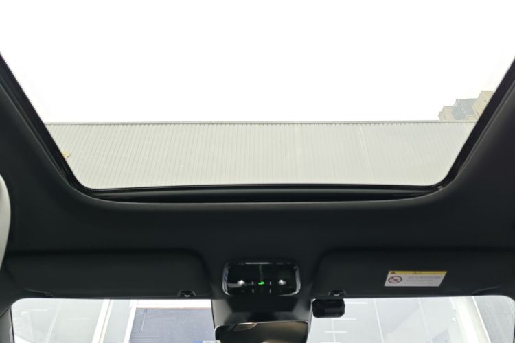 Used Lynk & Co 08 EM-P 2023 220km All-Wheel-Drive Performance Halo Headliner