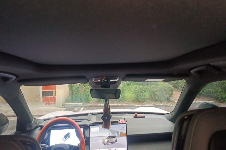 Used Lynk & Co 08 EM-P 2023 120km Long-Range Halo Headliner