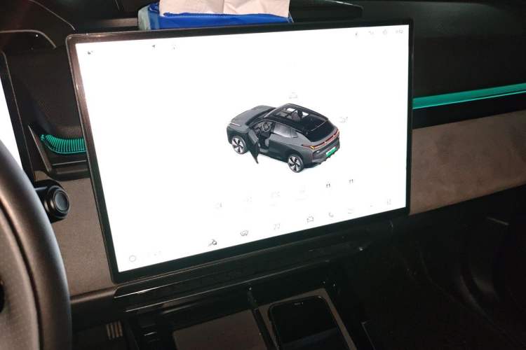 Used Lynk & Co 08 EM-P 2023 120km Long-Range Halo Audio And AC Panel