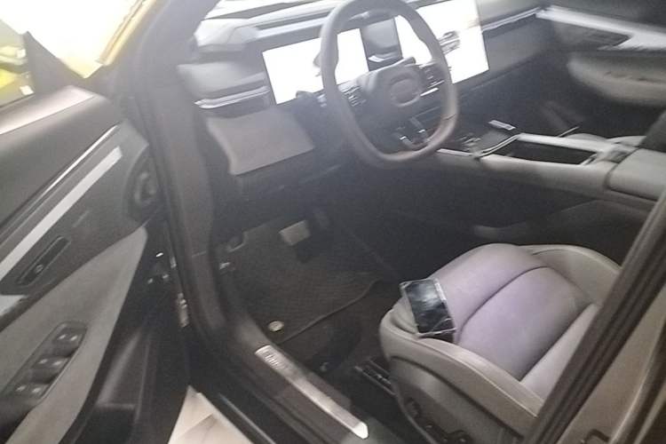 Used Lynk & Co 08 EM-P 2023 120km Long-Range Halo Driver Seat