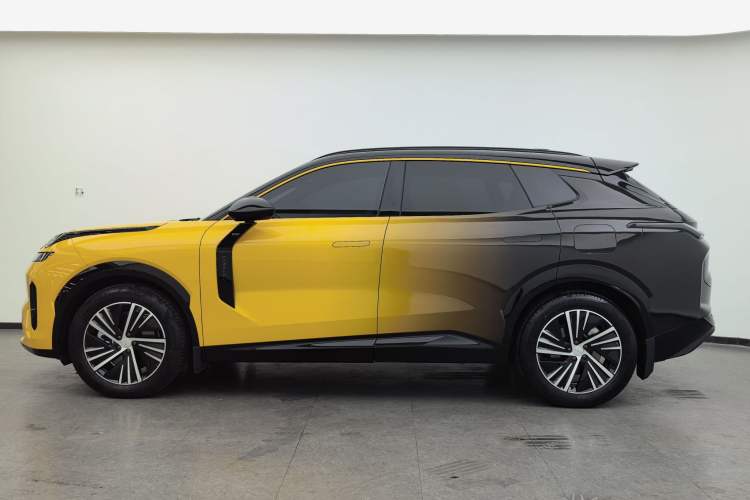Used Lynk & Co 08 EM-P 2023 120km Long-Range Halo Exterior 7