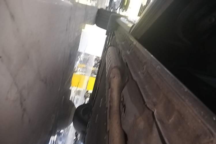 Used Lynk & Co 08 EM-P 2023 120km Long-Range Halo Left Side Sill