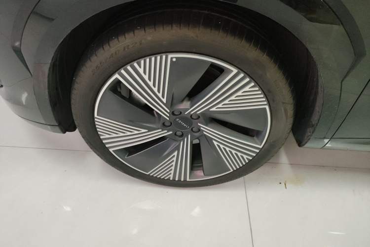 Used Lynk & Co 08 EM-P 2024 120km Long-Range Plus Exterior 1