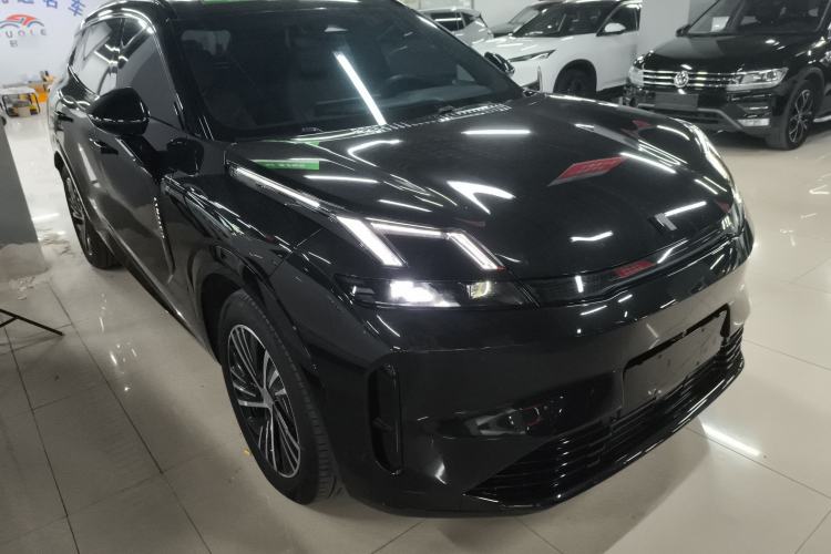 Used Lynk & Co 08 EM-P 2024 120km Long-Range Plus Exterior 2