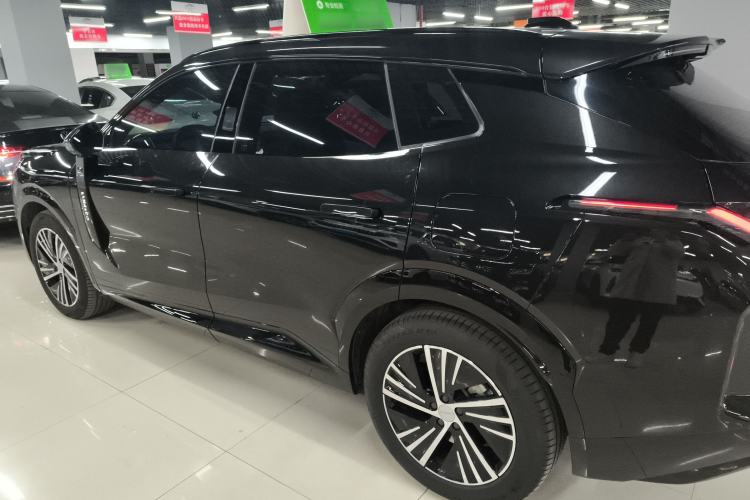 Used Lynk & Co 08 EM-P 2024 120km Long-Range Plus Exterior 3