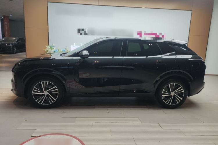 Used Lynk & Co 08 EM-P 2024 120km Long-Range Plus Exterior 3