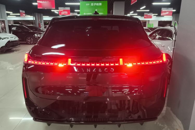 Used Lynk & Co 08 EM-P 2024 120km Long-Range Plus Exterior 4