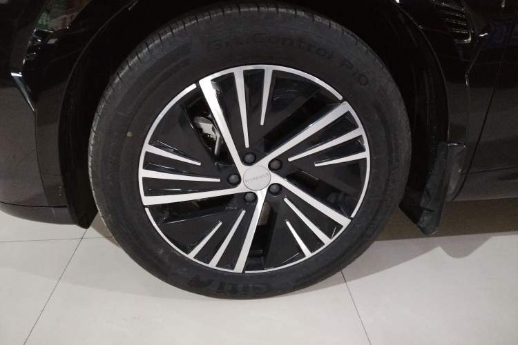 Used Lynk & Co 08 EM-P 2024 120km Long-Range Plus Exterior 7