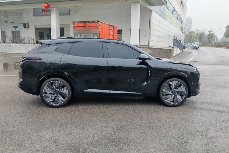 Used Lynk & Co 08 EM-P 2024 120km Long-Range Plus Exterior 7