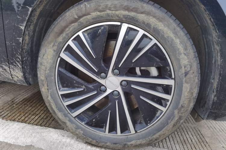Used Lynk & Co 08 EM-P 2024 120km Long-Range Plus Right Front Wheel Hub