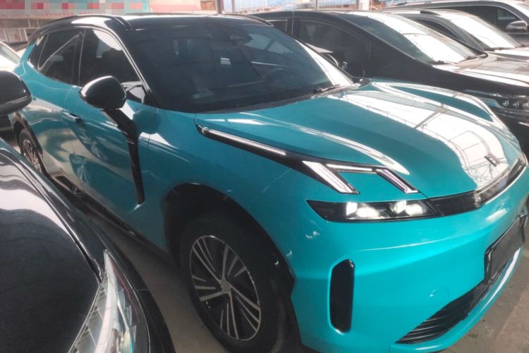 Used Lynk & Co 08 EM-P 2024 120km Long-Range Plus Exterior 2
