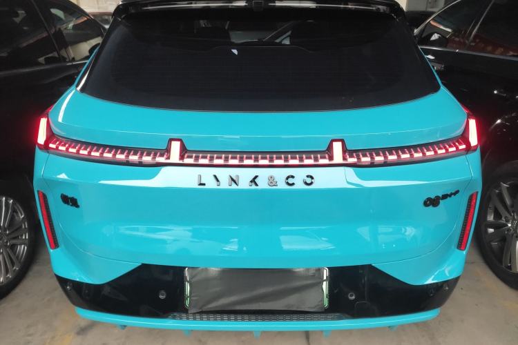 Used Lynk & Co 08 EM-P 2024 120km Long-Range Plus Exterior 4