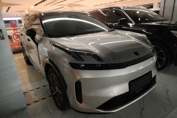 Used Lynk & Co 08 EM-P 2024 120km Long-Range Plus Exterior 1