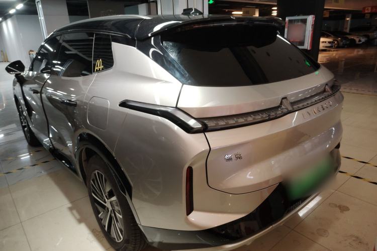 Used Lynk & Co 08 EM-P 2024 120km Long-Range Plus Exterior 2