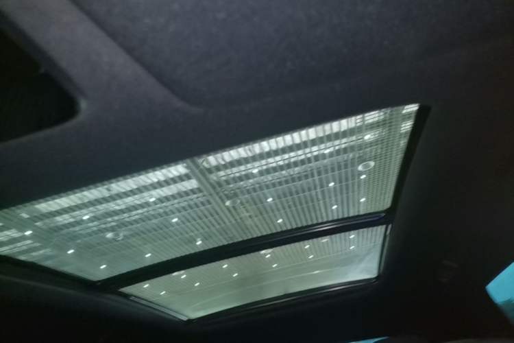 Used Lynk & Co 08 EM-P 2024 120km Long-Range Plus Headliner