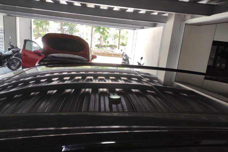 Used Lynk & Co 08 EM-P 2024 120km Long-Range Plus Roof