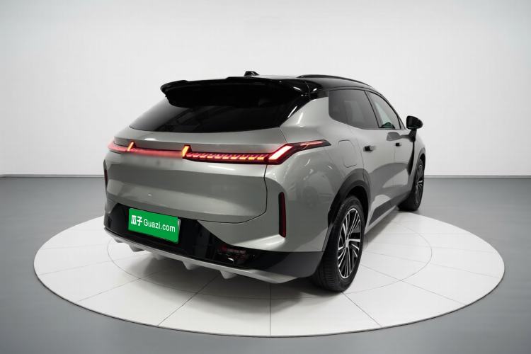 Used Lynk & Co 08 EM-P 2024 120km Long-Range Plus Rear Right 45 Deg