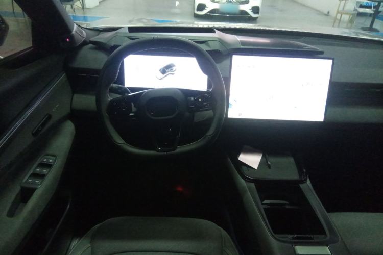 Used Lynk & Co 08 EM-P 2024 120km Long-Range Plus Steering Wheel