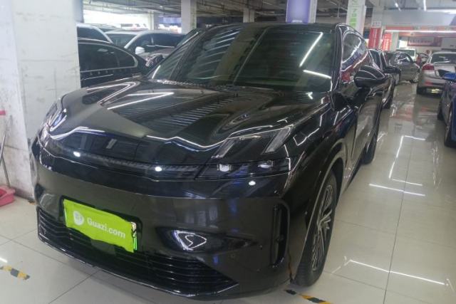 Used Lynk & Co 08 EM-P 2025 120km Long-Range Halo