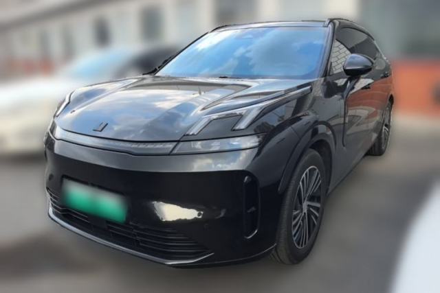 Used Lynk & Co 08 EM-P 2025 120km Long-Range Halo