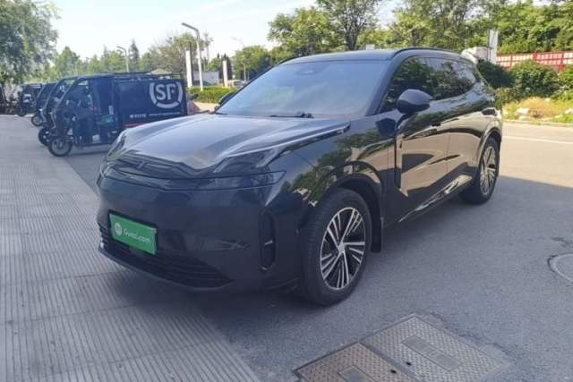 Used Lynk & Co 08 EM-P 2025 120km Long-Range Pro
