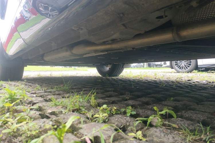 Used Lynk & Co 08 EM-P 2025 120km Long-Range Pro Chassis Rear Left