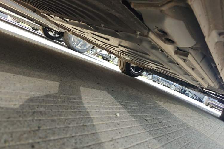 Used Lynk & Co 08 EM-P 2025 120km Long-Range Halo Chassis Rear Right